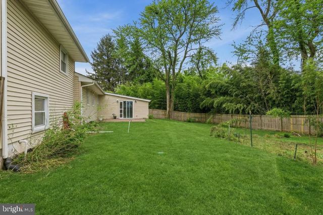 39 HEIGHTS LN, Feasterville Trevose, PA 19053