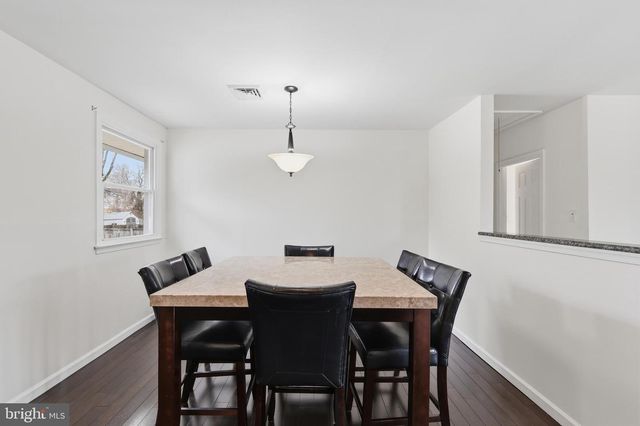 39 HEIGHTS LN, Feasterville Trevose, PA 19053