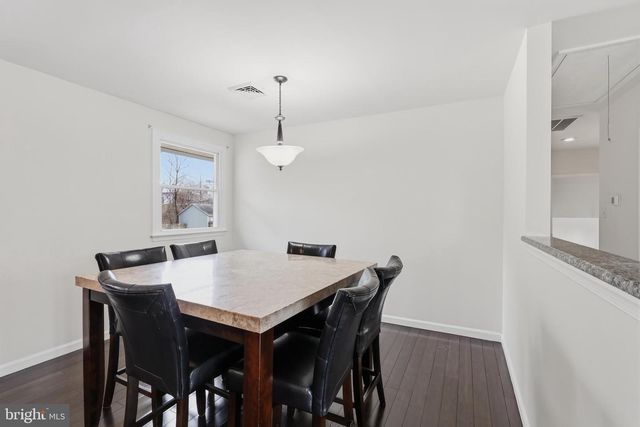 39 HEIGHTS LN, Feasterville Trevose, PA 19053