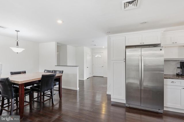 39 HEIGHTS LN, Feasterville Trevose, PA 19053