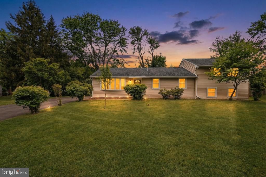 39 HEIGHTS LN, Feasterville Trevose, PA 19053