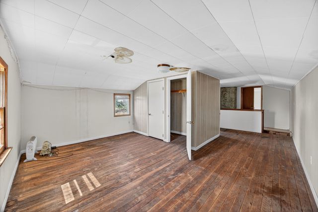 1298 S Bunker Hill Rd, Sparta, TN 38583