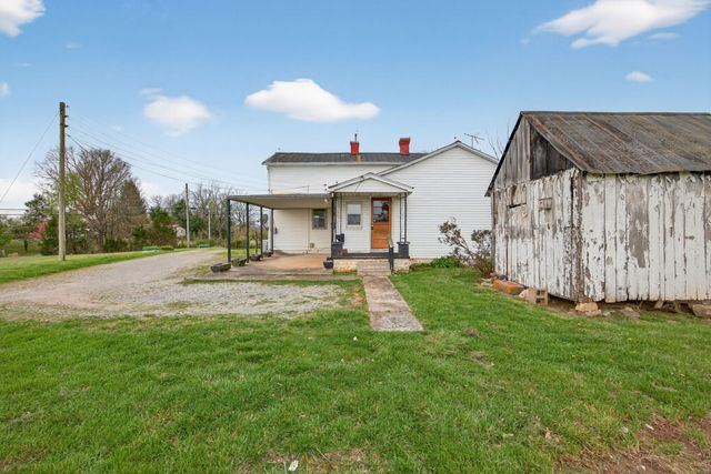 1298 S Bunker Hill Rd, Sparta, TN 38583