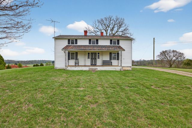 1298 S Bunker Hill Rd, Sparta, TN 38583