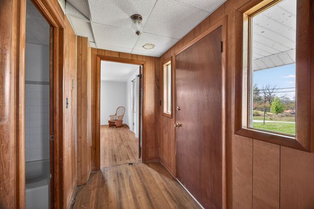 1298 S Bunker Hill Rd, Sparta, TN 38583