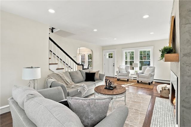 151 Myrtle Avenue, Warwick, RI 02886
