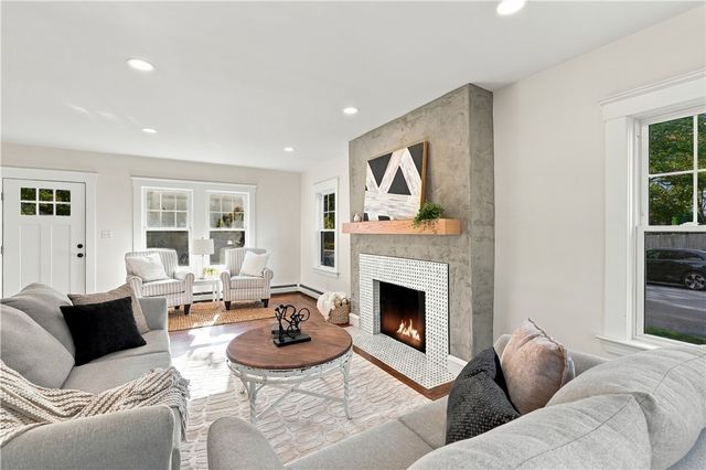 151 Myrtle Avenue, Warwick, RI 02886