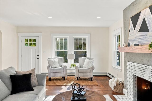 151 Myrtle Avenue, Warwick, RI 02886