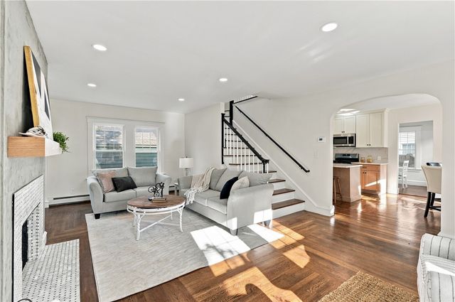 151 Myrtle Avenue, Warwick, RI 02886