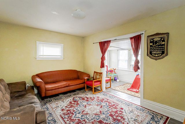 425 Bassett Street, Toledo, OH 43611