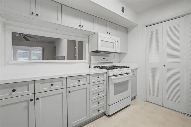 319 Park Ridge Circle, Marietta, GA 30068