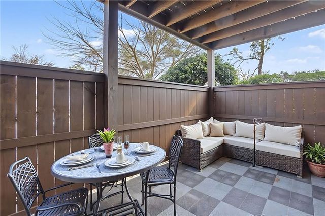 319 Park Ridge Circle, Marietta, GA 30068