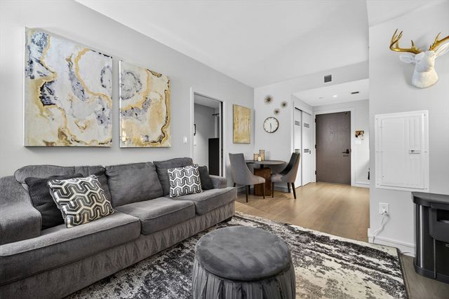 55 Lagrange St 409, Boston, MA 02116