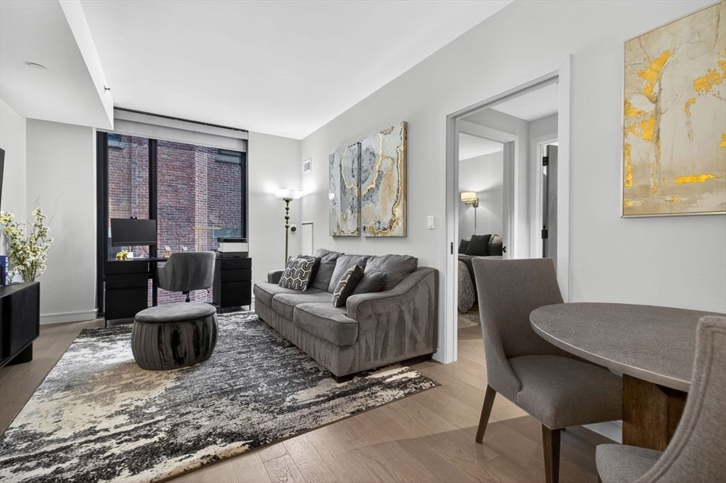 55 Lagrange St 409, Boston, MA 02116