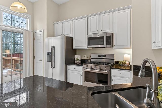 5432 SUMMER LEAF LN, Alexandria, VA 22312