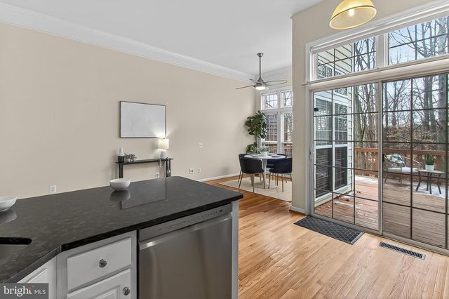 5432 SUMMER LEAF LN, Alexandria, VA 22312