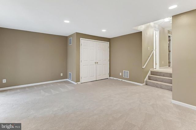 5432 SUMMER LEAF LN, Alexandria, VA 22312