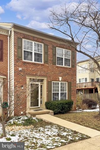 5432 SUMMER LEAF LN, Alexandria, VA 22312