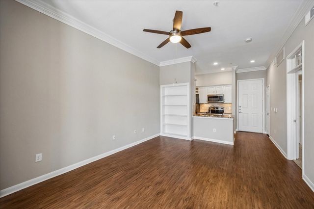 5353 Memorial Drive 2075, Houston, TX 77007