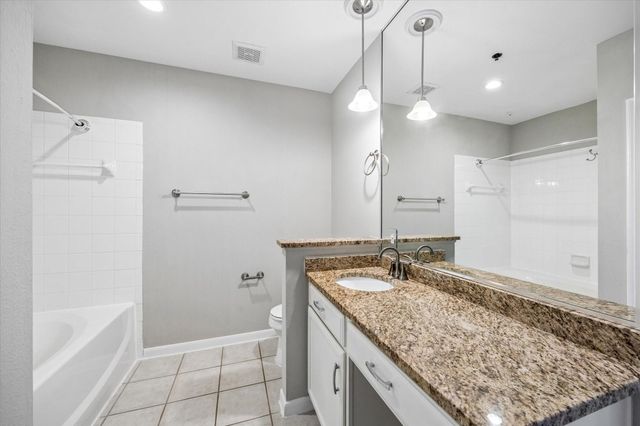 5353 Memorial Drive 2075, Houston, TX 77007