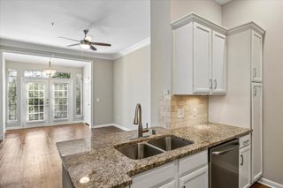 5353 Memorial Drive 2075, Houston, TX 77007