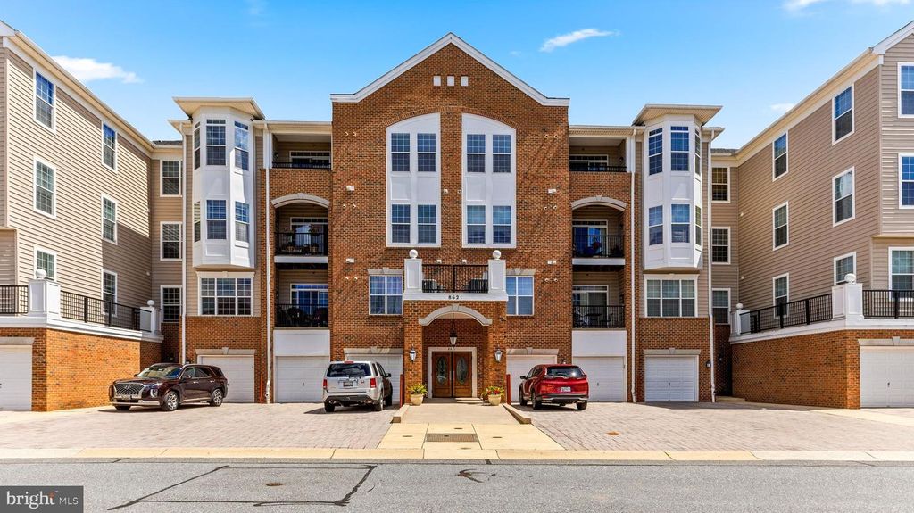 Image 1 of property listing at 8621 FLUTTERING LEAF TRL TRL #403, Odenton, MD 21113