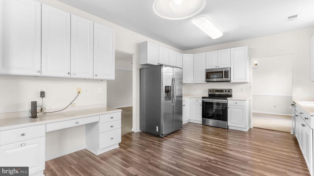 Image 17 of property listing at 8621 FLUTTERING LEAF TRL TRL #403, Odenton, MD 21113