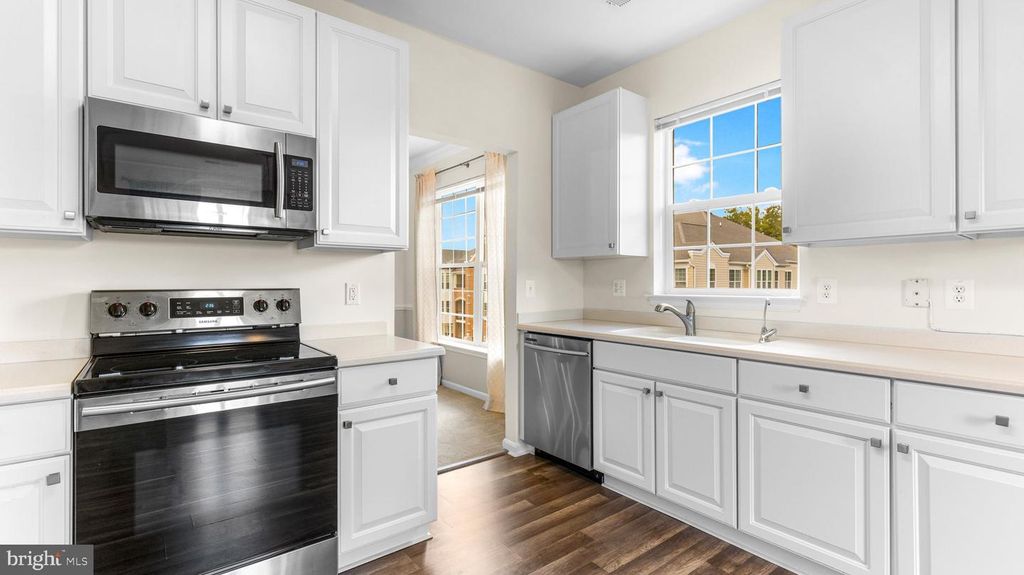 Image 19 of property listing at 8621 FLUTTERING LEAF TRL TRL #403, Odenton, MD 21113
