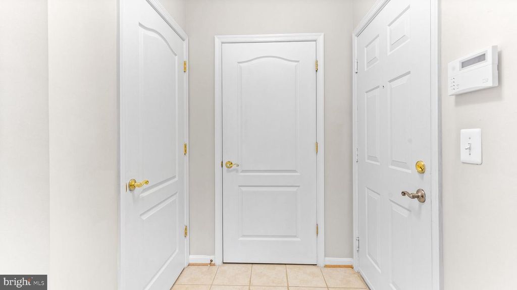 Image 30 of property listing at 8621 FLUTTERING LEAF TRL TRL #403, Odenton, MD 21113