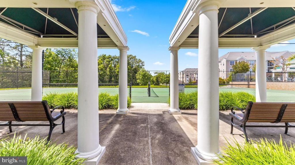 Image 33 of property listing at 8621 FLUTTERING LEAF TRL TRL #403, Odenton, MD 21113