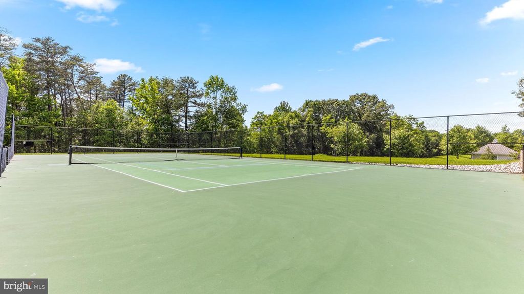 Image 34 of property listing at 8621 FLUTTERING LEAF TRL TRL #403, Odenton, MD 21113