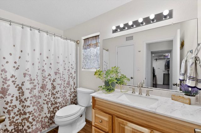 1027 Parkland View Drive NW, Albuquerque, NM 87120