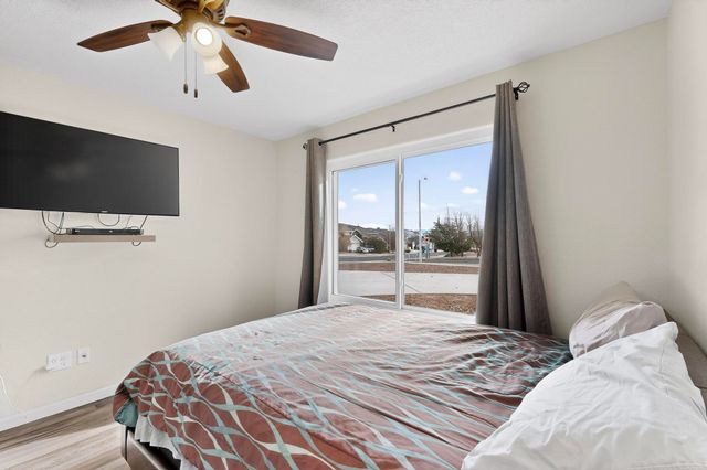 1027 Parkland View Drive NW, Albuquerque, NM 87120