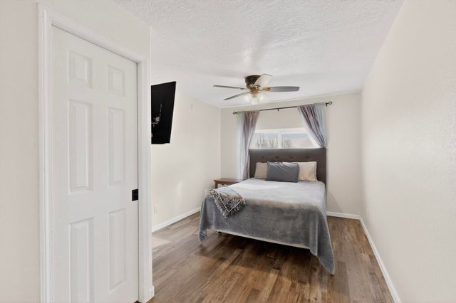 1027 Parkland View Drive NW, Albuquerque, NM 87120