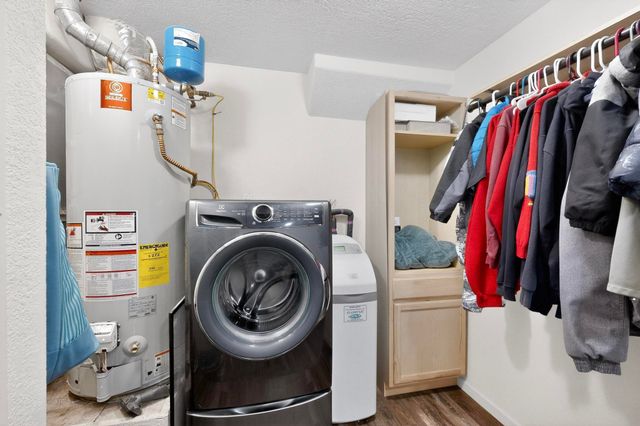 1027 Parkland View Drive NW, Albuquerque, NM 87120