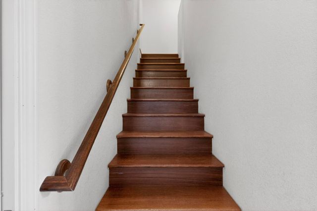 1027 Parkland View Drive NW, Albuquerque, NM 87120