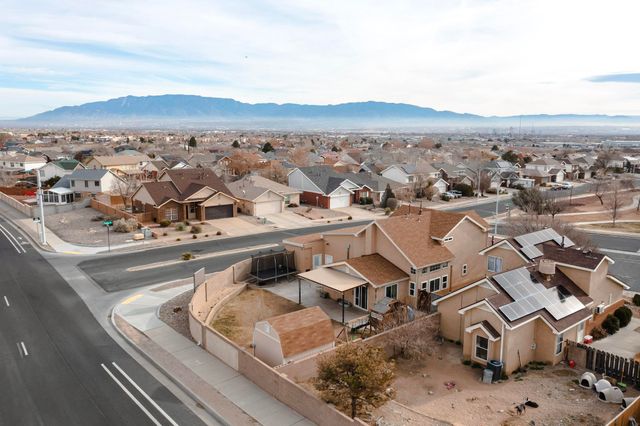 1027 Parkland View Drive NW, Albuquerque, NM 87120
