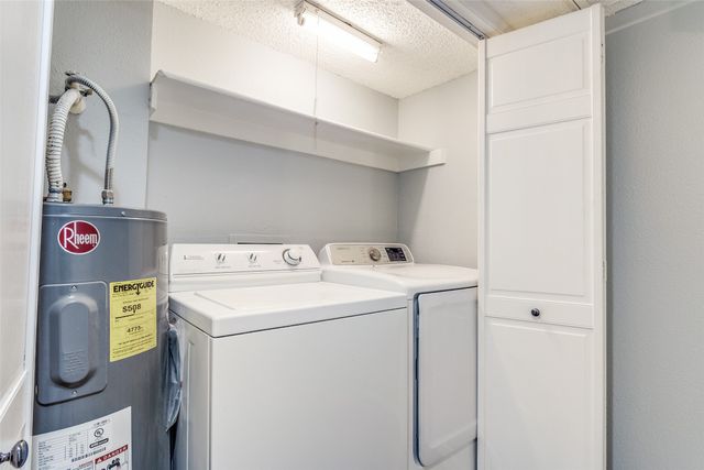 5757 E University Boulevard 22T, Dallas, TX 75206