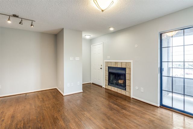 5757 E University Boulevard 22T, Dallas, TX 75206