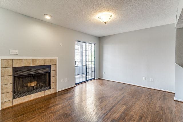 5757 E University Boulevard 22T, Dallas, TX 75206