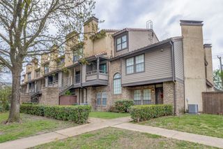 5757 E University Boulevard 22T, Dallas, TX 75206