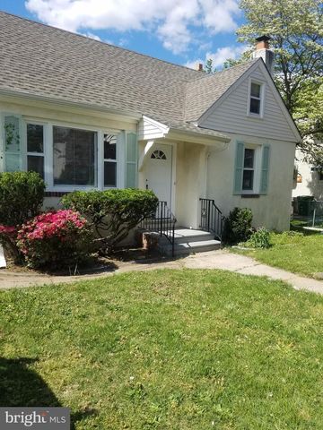 215 W 3RD ST, Palmyra, NJ 08065