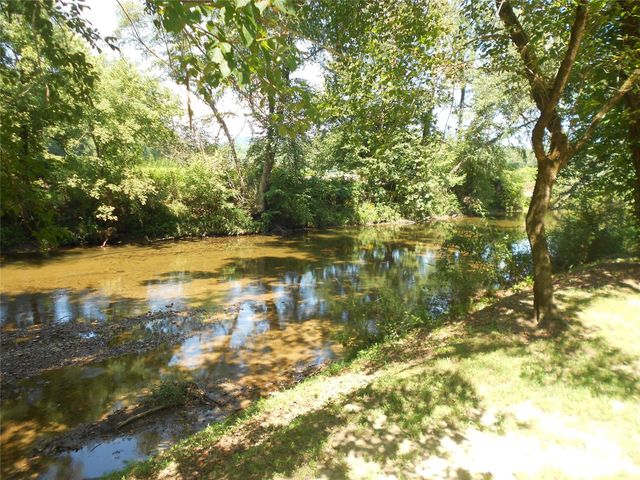 0000 Johns Ridge Parkway, Lenoir, NC 28645