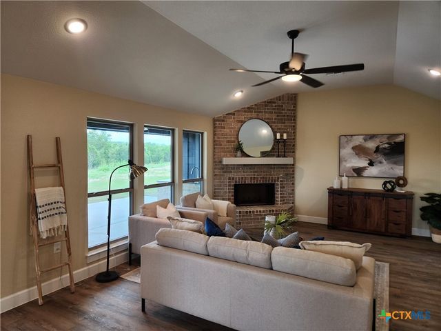 3172 Fish Pond Drive, Copperas Cove, TX 76522