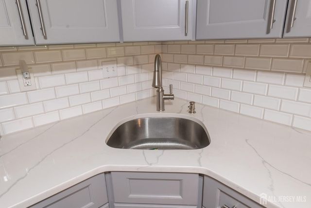 13 Mine Road, Jamesburg, NJ 08831