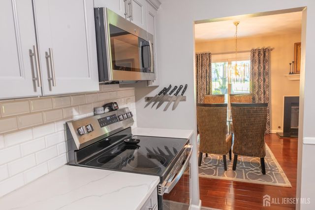 13 Mine Road, Jamesburg, NJ 08831