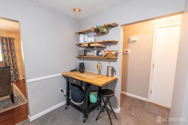 13 Mine Road, Jamesburg, NJ 08831