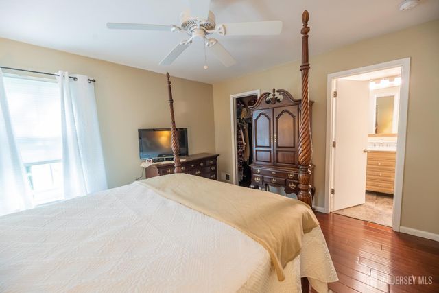 13 Mine Road, Jamesburg, NJ 08831