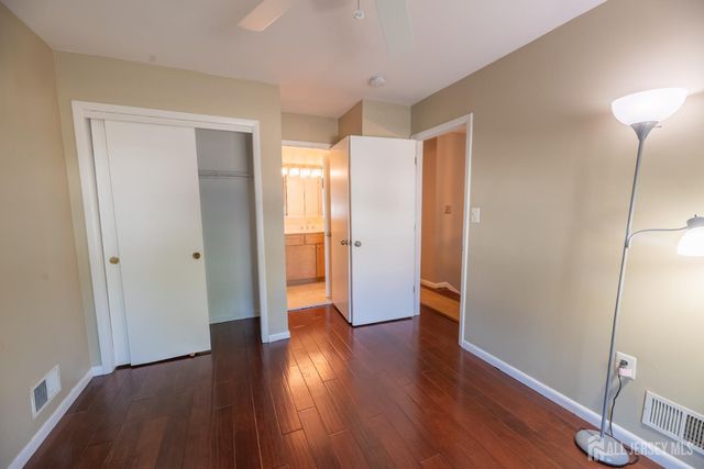 13 Mine Road, Jamesburg, NJ 08831