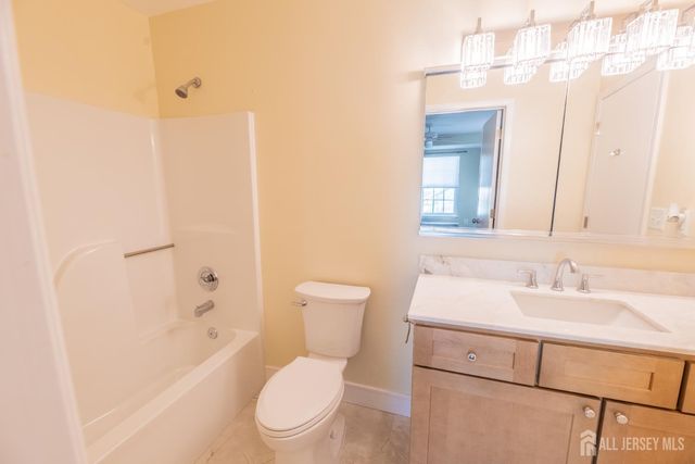 13 Mine Road, Jamesburg, NJ 08831